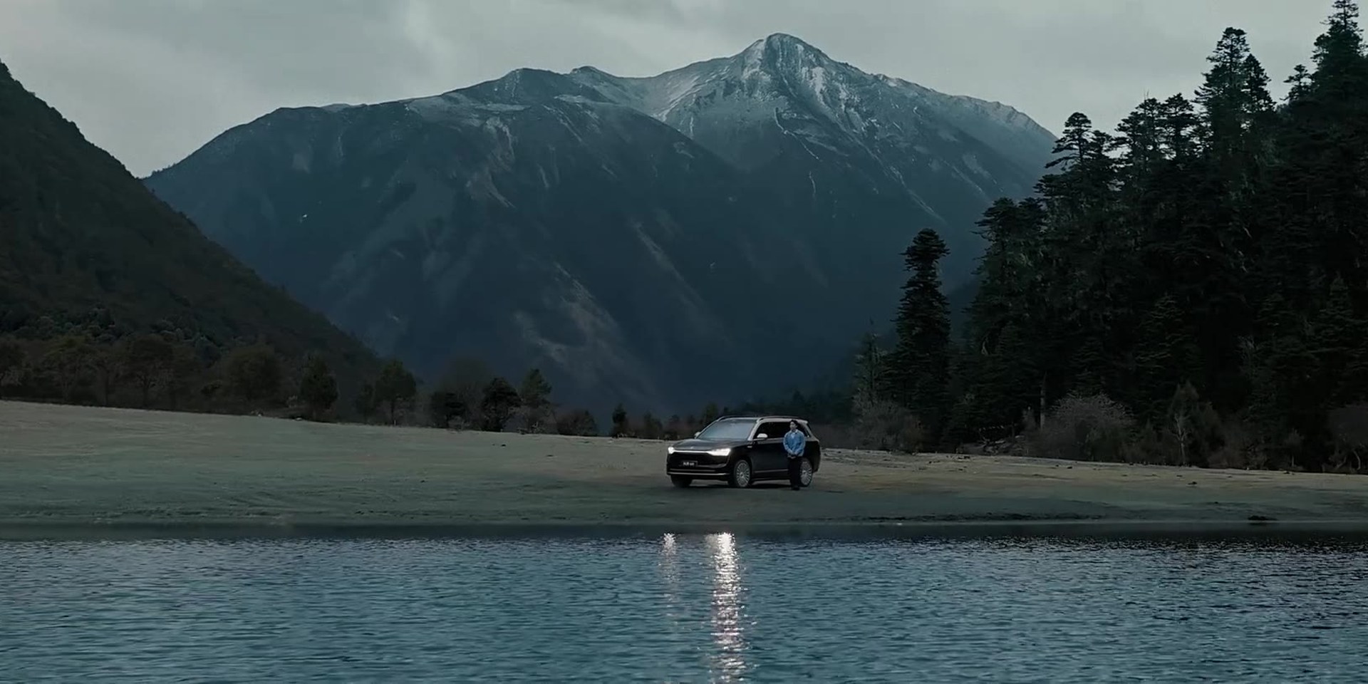 HUAWEI 问界M9 — 「心无界·赴山海」